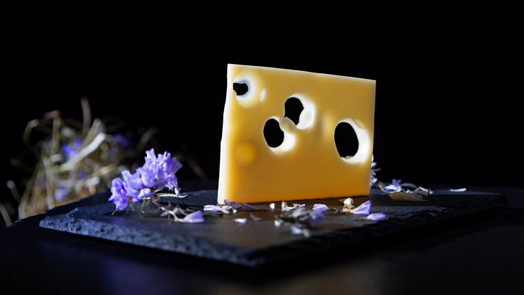 CHEES PRODUCER - PHOTO + VIDEO PRODUKTION / Client: Sennerei Drei Zinnen