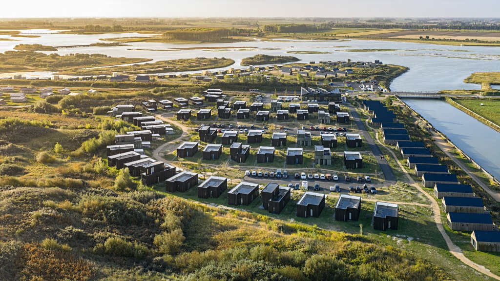 MOLECATEN PARK WATERDUNEN / Photo Production / Client: Swisspearl / Location: NL