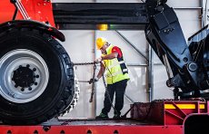 TRANSPORTATION COMPANY - PHOTO + VIDEO PRODUKTION / Client: Transport Logistica